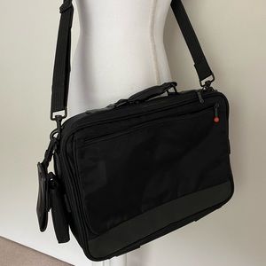 Notebook bag/portfolio 16”widt 13”depth